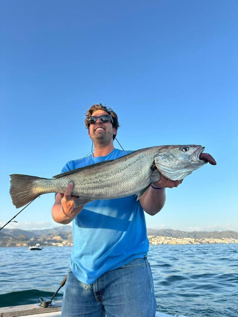 imagen pescador fishing charter